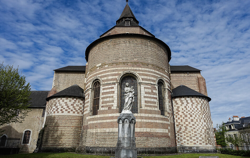 Tourisme dans les Hautes-Pyrénées : Cathédrale Notre-Dame-de-la-Sède de Tarbes