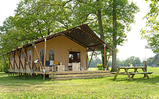 The 6–8-person lodge tent available for holiday rental in Occitanie at La Parenthèse de Saint-Esselin in Larreule